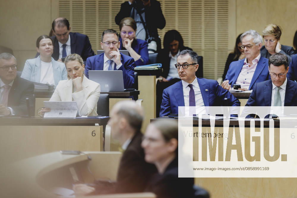 L R Cem Oezdemir, Minister President of Baden Wuerttemberg, and Manuel Hagel, Minister of the Interior of Baden Wuerttemberg, pictured during the meeting of the Bundesrat in Berlin, 12 06 2026 Berlin Germany