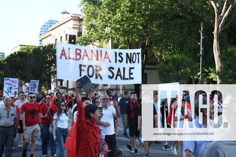 Protests against Zvernec tourism project continue for 14th day in Albania TIRANA, ALBANIA - JUNE 13: Protesters march to the Prime Minister’s Office after gathering at Skanderbeg Square during protests against a planned tourism project in the Zvernec area of the city of Avlonya (Vlora) in Tirana, Albania on June 13, 2026. Olsi Shehu Anadolu Tirana Albania. Editorial use only. Please get in touch for any other usage.