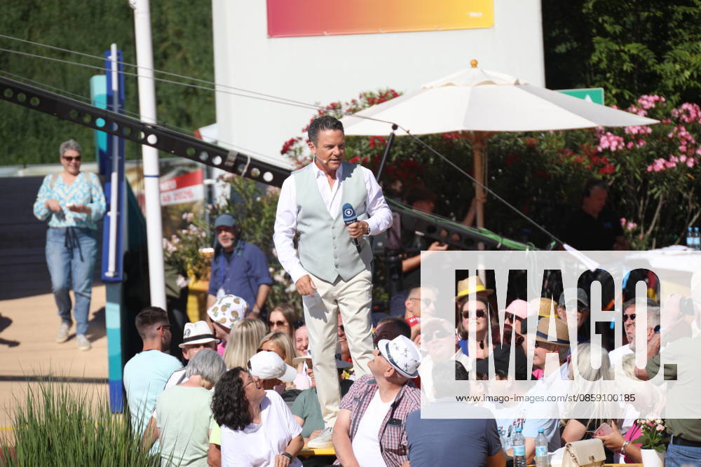 Stefan Mross on the ARD TV show Immer wieder sonntags at Europa Park Rust