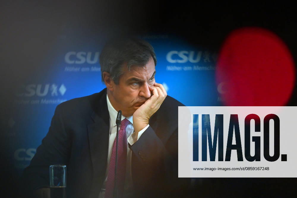 Markus SOEDER State Premier of Bavaria and CSU Chairman behind red light, single image, cropped single motif, portrait, portrait, portrait press conference following the board meeting of the CSU presidium at the CSU state leadership in Munich on 15 06 2026