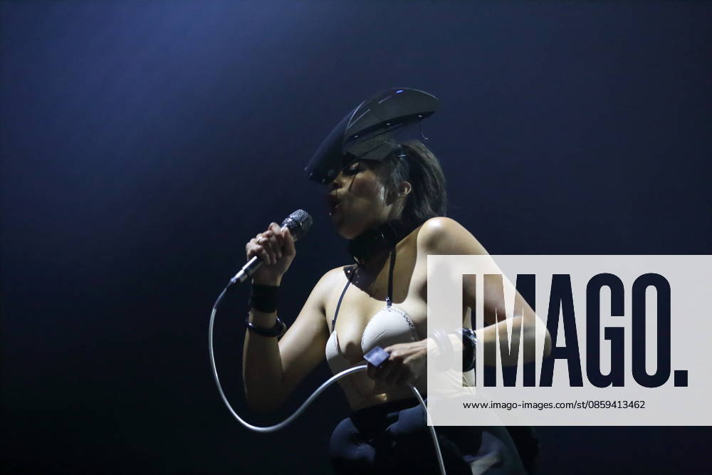 Celeste Epiphany Waite, also known as Celeste, at a concert at the Tempodrom in Berlin, June 17, 2026 Celeste Concert Berlin,detected_source_language