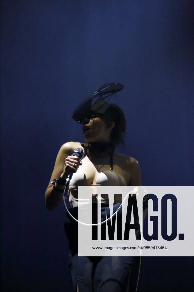 Celeste Epiphany Waite, also known as Celeste, at a concert at the Tempodrom in Berlin, June 17, 2026 Celeste Concert Berlin,detected_source_language