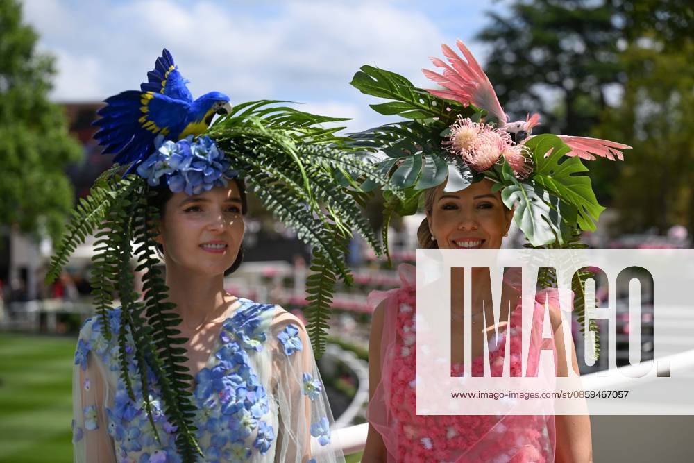 Royal Ascot 2026 BERKSHIRE, UNITED KINGDOM - JUNE 18: Visitors wearing elaborate hats and elegant outfits attend the third day of the traditional Royal Ascot horse racing event, held in the United Kingdom since 1711, at Ascot Racecourse in Berkshire, United Kingdom on June 18, 2026. Rasid Necati Aslim Anadolu Berkshire United Kingdom. Editorial use only. Please get in touch for any other usage.