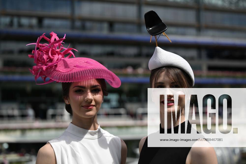 Royal Ascot 2026 BERKSHIRE, UNITED KINGDOM - JUNE 18: Visitors wearing elaborate hats and elegant outfits attend the third day of the traditional Royal Ascot horse racing event, held in the United Kingdom since 1711, at Ascot Racecourse in Berkshire, United Kingdom on June 18, 2026. Rasid Necati Aslim Anadolu Berkshire United Kingdom. Editorial use only. Please get in touch for any other usage.