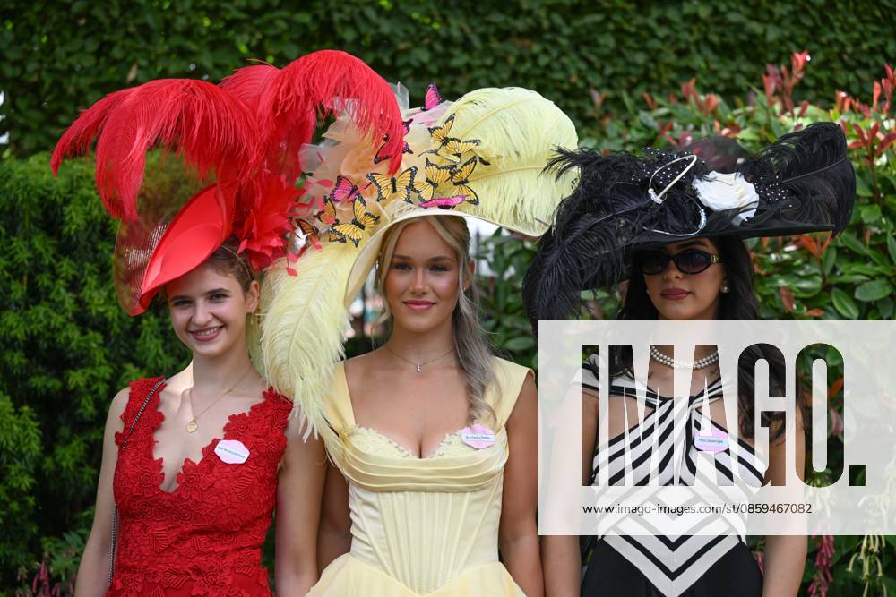 Royal Ascot 2026 BERKSHIRE, UNITED KINGDOM - JUNE 18: Visitors wearing elaborate hats and elegant outfits attend the third day of the traditional Royal Ascot horse racing event, held in the United Kingdom since 1711, at Ascot Racecourse in Berkshire, United Kingdom on June 18, 2026. Rasid Necati Aslim Anadolu Berkshire United Kingdom. Editorial use only. Please get in touch for any other usage.