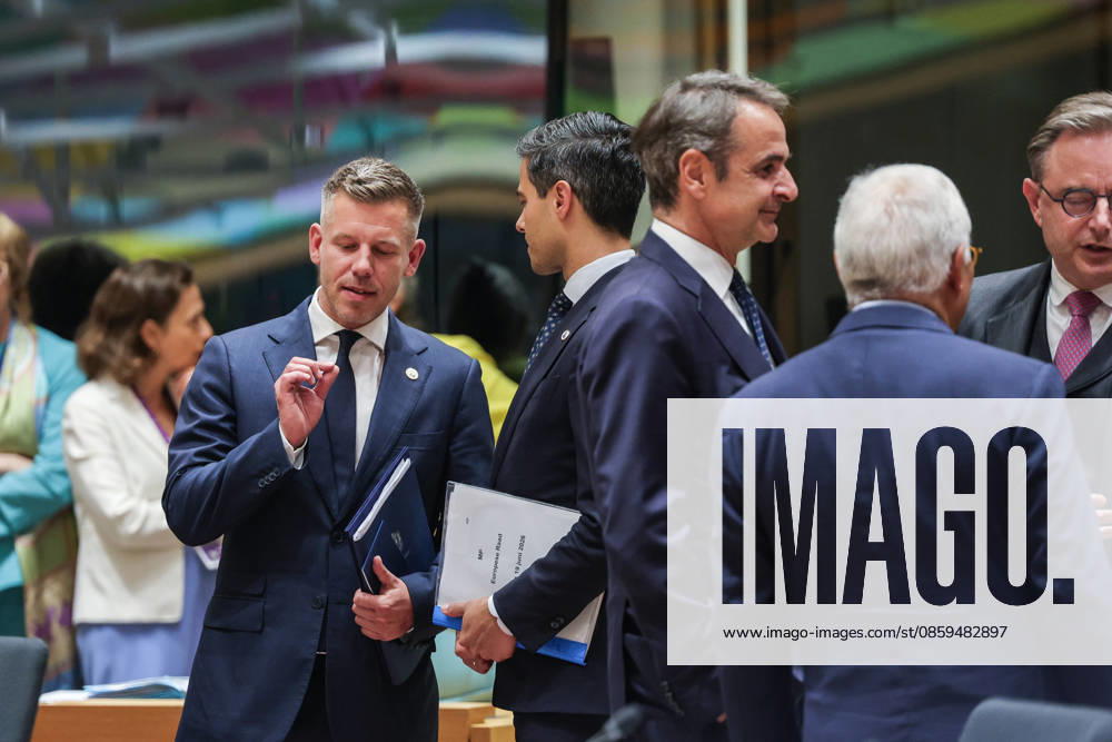 PETER MAGYAR (L), Prime Minister of Hungary, speaks with ROB JETTEN (R), Prime Minister of the Netherlands, inside the European Council during the European Council Summit in Brussels. Magyarâ€⠢s first European Council summit as Hungaryâ€⠢s prime minister comes after his Tisza government replaced VIKTOR ORBANâ€⠢s long-ruling Fidesz government, opening a new phase in Hungaryâ€⠢s relations with the European Union and negotiations over Ukraine, frozen EU funds, defence and the blocâ€⠢s long-term budget. Brussels European Union - ZUMAo116 20260618_znp_o116_030