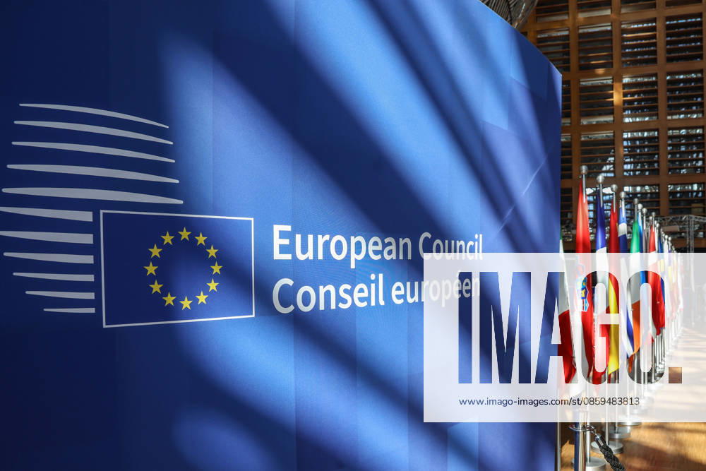 A European Council sign and flags are seen inside the Europa building at the European Council in Brussels ahead of the European Council Summit. Brussels European Union - ZUMAo116 20260618_znp_o116_008