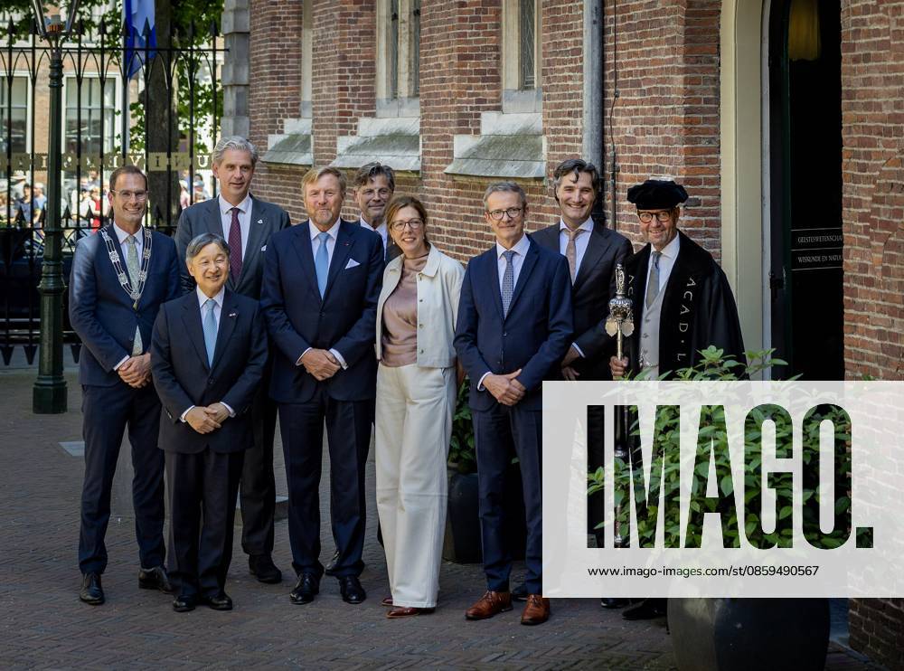 Leiden, The Netherlands, 2026-06-18 14:14:41 LEIDEN, 18-06-2026, Leiden University At the invitation of King Willem-Alexander and Queen Maxima, Emperor Naruhito of Japan is paying a state visit to the Netherlands. Emperor Naruhito is accompanied by Her Majesty Empress Masako. The state visit is a confirmation of the close and historic relationship between Japan and the Netherlands. The countries share 426 years of bilateral relations. PHOTO: NLBeeld POOL Albert Nieboer In the photo: Emperor Naruhito and King Willem-Alexander visit Leiden University. In the Academy Building, they visit a temporary exhibition of objects from various Leiden Japan collections, the Sweat Room where graduates sign their names, and the Senate Chamber. Credit: