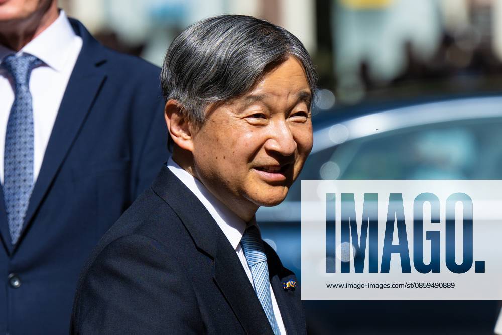 Leiden, The Netherlands, 2026-06-18 16:39:19 LEIDEN, 18-06-2026, Leiden University At the invitation of King Willem-Alexander and Queen Maxima, Emperor Naruhito of Japan is paying a state visit to the Netherlands. Emperor Naruhito is accompanied by Her Majesty Empress Masako. The state visit is a confirmation of the close and historic relationship between Japan and the Netherlands. The countries share 426 years of bilateral relations. PHOTO: NLBeeld Patrick van Emst In the photo: Emperor Naruhito and King Willem-Alexander visit Leiden University. In the Academy Building, they visit a temporary exhibition of objects from various Leiden Japan collections, the Sweat Room where graduates sign their names, and the Senate Chamber. Credit: NL