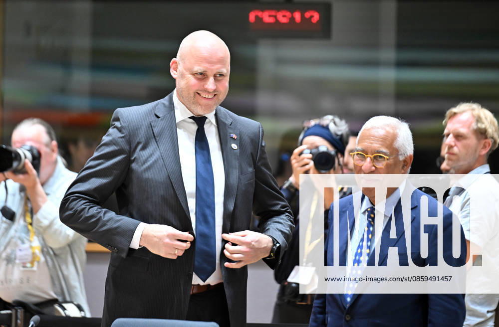 EU Leaders Summit in Brussels BRUSSELS, BELGIUM - JUNE 18: Prime Minister of Latvia Andris Kulbergs (L) and President of the European Council Antonio Costa (R) attend the EU Leaders Summit to discuss support for Ukraine, competitiveness, trade relations with China, the EU budget, and developments in the Middle East in Brussels, Belgium on June 18, 2026. Dursun Aydemir Anadolu Brussels Belgium. Editorial use only. Please get in touch for any other usage.