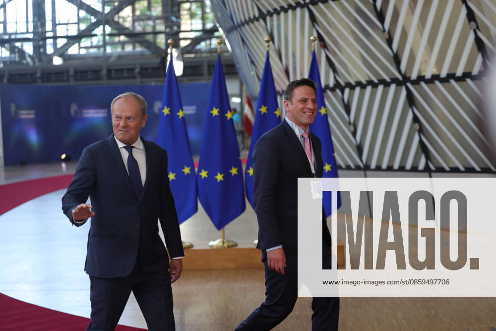 DONALD TUSK, Prime Minister of Poland, arrives to speak to the press ahead of a roundtable meeting during the European Council Summit in Brussels. Poland is expected to focus on European defence readiness, security along the EUâ€⠢s eastern flank, competitiveness, Ukraine and the EUâ€⠢s next long-term budget. Brussels European Union - ZUMAo116 20260618_znp_o116_140