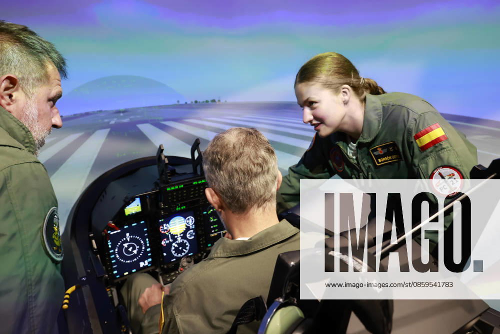 Princess Leonors training flight with her father, Felipe VI, at the General Academy of Air and Space Princess Leonors training flight with her father, Felipe VI, at the General Academy of Air and Space, on June 18, 2026, in San Javier, Murcia ARMED FORCES PRINCESS LEONOR FELIPE VI AIRPLANE FLIGHT JUNE 19, 2026 Office of His Majesty the King June 19, 2026 San Javier, Murcia San Javier, Murcia Spain,detected_source_language