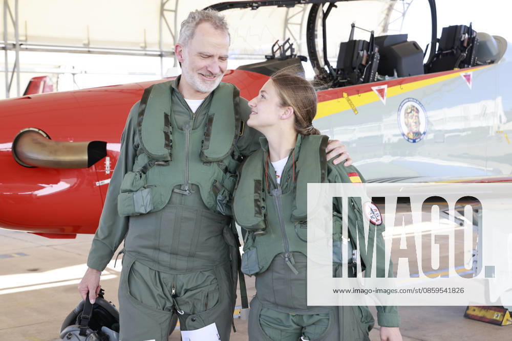 Princess Leonors training flight with her father, Felipe VI, at the General Academy of Air and Space Princess Leonors training flight with her father, Felipe VI, at the General Academy of Air and Space, on June 18, 2026, in San Javier, Murcia ARMED FORCES PRINCESS LEONOR FELIPE VI AIRPLANE FLIGHT JUNE 19, 2026 Office of His Majesty the King June 19, 2026 San Javier, Murcia San Javier, Murcia Spain,detected_source_language