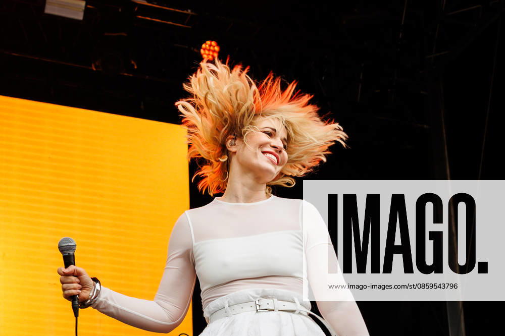 Natasha Bedingfield live at OverOslo 2026 Oslo, Norway. 17th, June 2026. The British singer and songwriter Natasha Bedingfield performs a live concert during the Norwegian music festival OverOslo 2026 in Oslo. Norway, Oslo