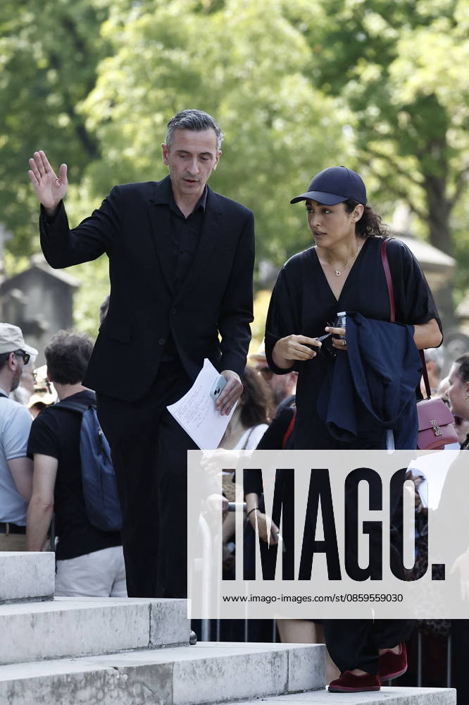 Golshifteh Farahani at Mr. Satrapi’s funeral at the Père Lachaise Crematorium in Paris on June 19, 2026. The author of the famous graphic novel, which was adapted into a film, Persepolis, died on June 3, 2026, at the age of 56, inconsolable over the loss of her husband, M. Ripa, which occurred a year earlier. Cyril Moreau Bestimage The funeral of M. Satrapi at the Père Lachaise Crematorium in Paris, on June 19, 2026. The author of the famous graphic novel, adapted into a film, Persepolis, died on June 3, 2026, at the age of 56, inconsolable over the loss of her husband, M. Ripa, which occurred a year earlier. Paris, France,detected_source_language