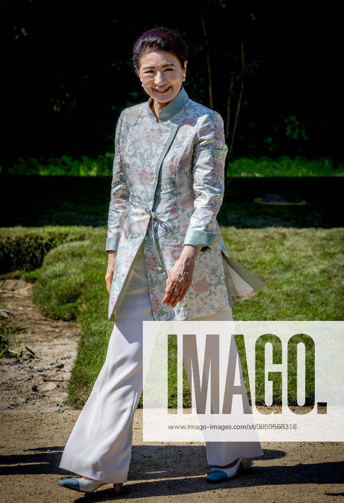 Amsterdam Empress Masako planting a cherry tree in the Blossom Park in the Amsterdam Forest on the 3rd and last day of the 3 day statevisit to the Netherlands. Â