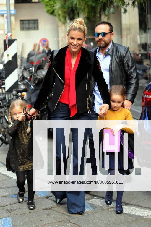 Milan, Michelle Hunziker celebrates birthday daughter Sun and wedding anniversary An unforgettable day for Michelle Hunziker today, in fact on the same day she celebrates the birthday of daughter SOLE who is 5 years old, mother INEKE who is 75, and her 4 wedding anniversary. Here she is with the girls, then unfortunately the commitment to lead Striscia la Notizia forces her to leave early, leaving both her husband TOMASO TRUSSARDI and her daughter AURORA alone.