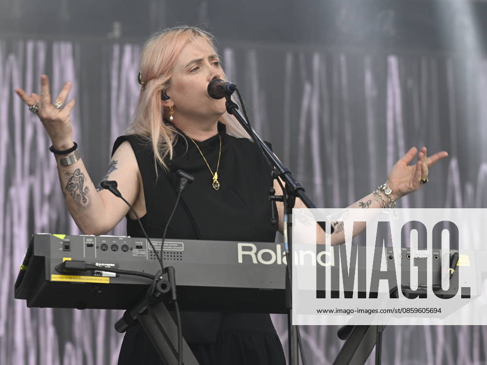 Singer Rachel Goswell of Slowdive performs during the music festival Metronome Prague, on June 20, 2026, in Prague, Czech Republic. (CTKxPhoto MichalxKrumphanzl) CTKPhotoP2026062004469 CTKPhotoP2026062004469