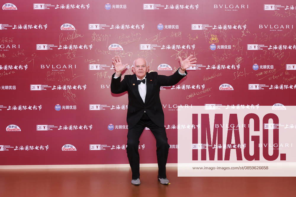 Actor Mark Hadlow arrives at the red carpet of the closing ceremony for the 28th Shanghai International Film Festival on June 20, 2026 in Shanghai, China.