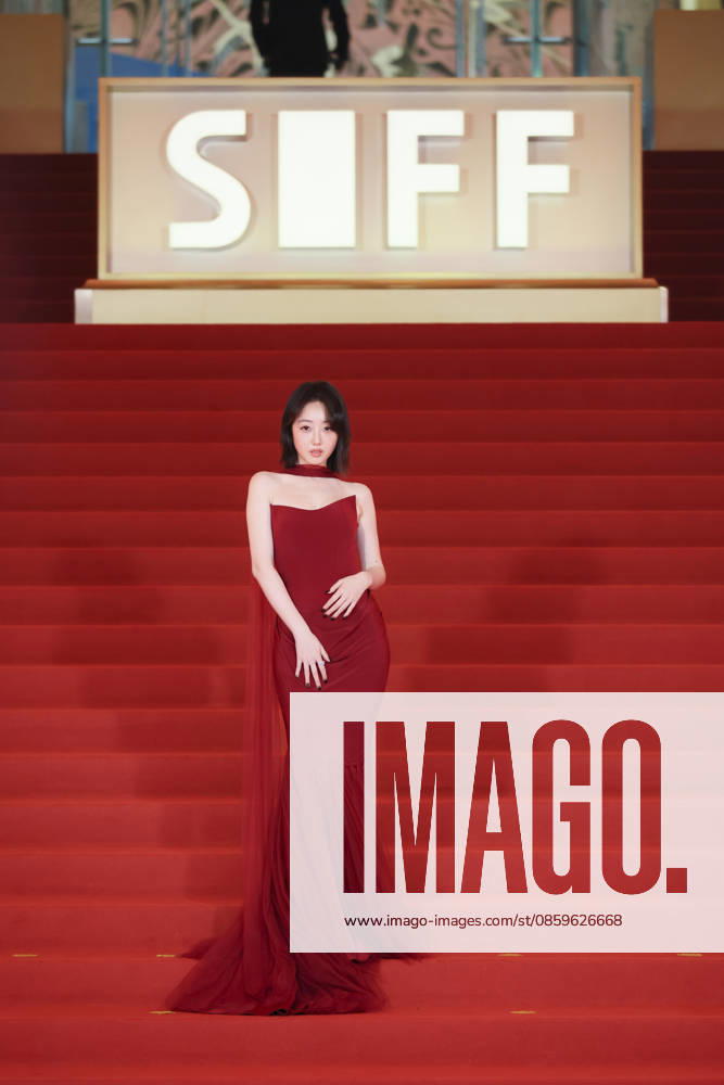 Actress Jiang Mengjie arrives at the red carpet of the closing ceremony for the 28th Shanghai International Film Festival on June 20, 2026 in Shanghai, China.
