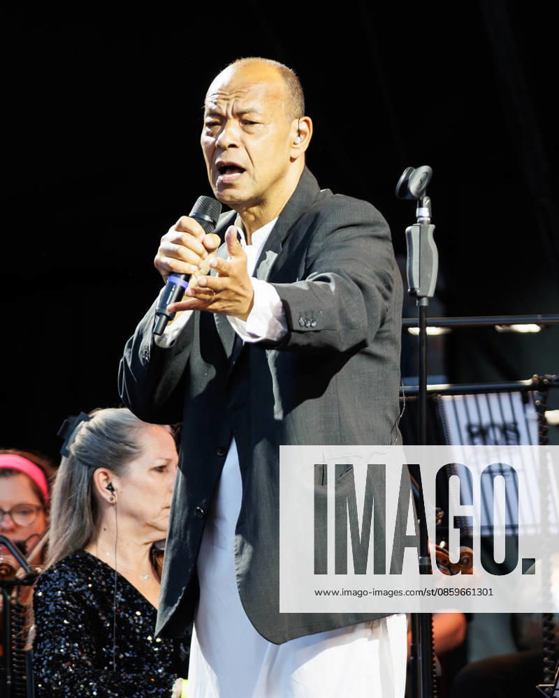 Roland Gift of Fine Young Cannibals performing live at the 80s Classical Show at the Hampton Court Palace Festival, London, UK on 20th June 2026 Roland Gift of Fine Young Cannibals performing live at the 80s Classical Show at the Hampton Court Palace Festival, London, UK on 20th June 2026, Credit:Manuela Langotsch Avalon United Kingdom, London, Hampton Court Palace Festival