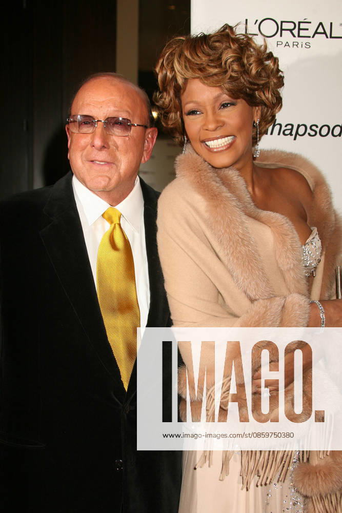Beverly Hills, California - Clive Davis and Whitney Houston. Clive Davis 2007 Pre-Grammy Awards Party at the Beverly Hilton Hotel. Beverly Hills USA - ZUMAa123 20260622_zaa_a123_011