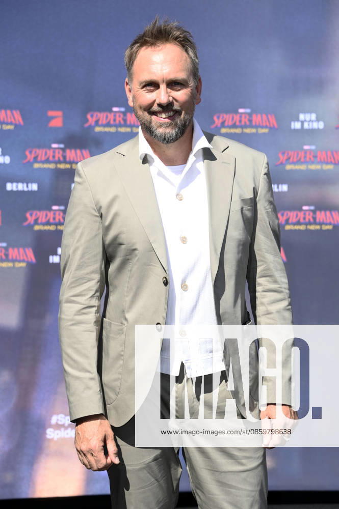 Steven Gätjen at the fan event for the movie Spider-Man Foto:xN.xKubelkax xFuturexImagex spiderman_berlin_6718