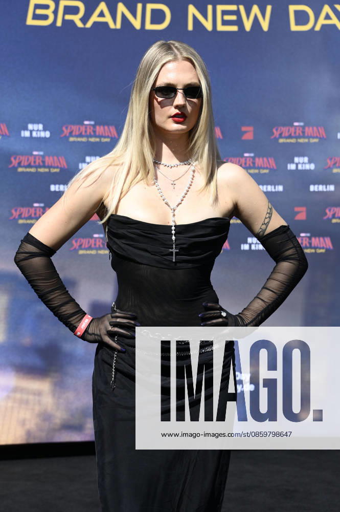 Georgia Cavallo at the fan event for the movie Spider-Man Foto:xN.xKubelkax xFuturexImagex spiderman_berlin_6716