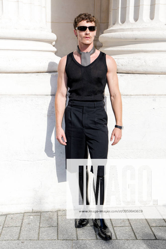 Connor Storrie at the end of the second Saint Laurent Ready-to-Wear Men’s Spring Summer 2027 fashion show during Paris Fashion Week at the Bourse de Commerce Pinault Collection in Paris, France, on June 23, 2026. Olivier Borde Bestimage Celebrities await the Saint Laurent Men’s Spring Summer 2027 show as part of Paris Fashion Week on June 23, 2026, in Paris, France. Paris, France,detected_source_language