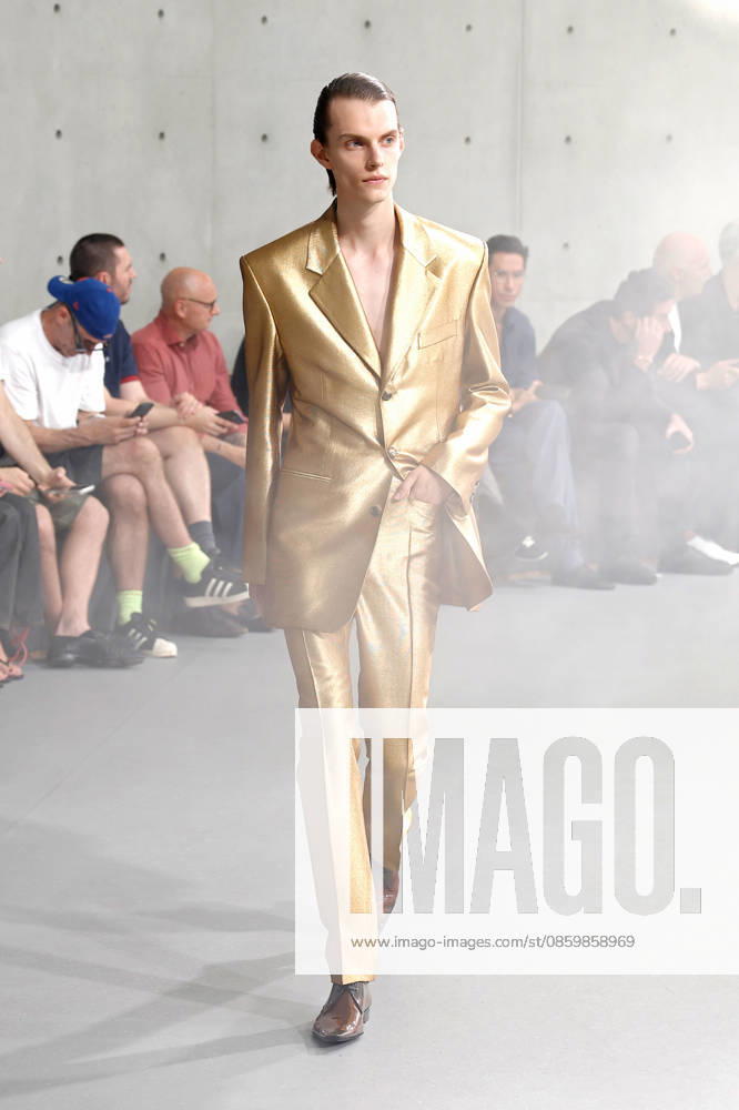 (260623) -- PARIS, June 23, 2026 -- A model presents a creation from the menswear Spring Summer 2027 collections by Saint Laurent during the Men Paris Fashion Week, in Paris, France, on June 23, 2026. (MeetEurope Handout via Xinhua) FRANCE-PARIS-MEN FASHION WEEK-YSL WuxHuiwo
