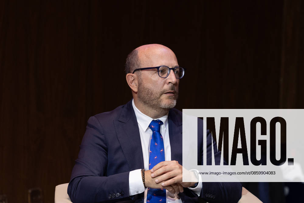Presentation of the Official Program for MADO 2026 José Fernández Sánchez, the delegate for the Department of Social Policies, Family, and Equality at the Madrid City Council, during the official presentation of the official program for MADO 2026, at the Thyssen-Bornemisza National Museum on June 24, 2026, in Madrid, Spain. The full lineup of stages, free concerts, guest artists, and cultural activities that will highlight this year’s LGBTIQ Pride festivities has been officially unveiled. JUNE 24, 2026 Jesús Hellí Madrid, Madrid, Spain,detected_source_language
