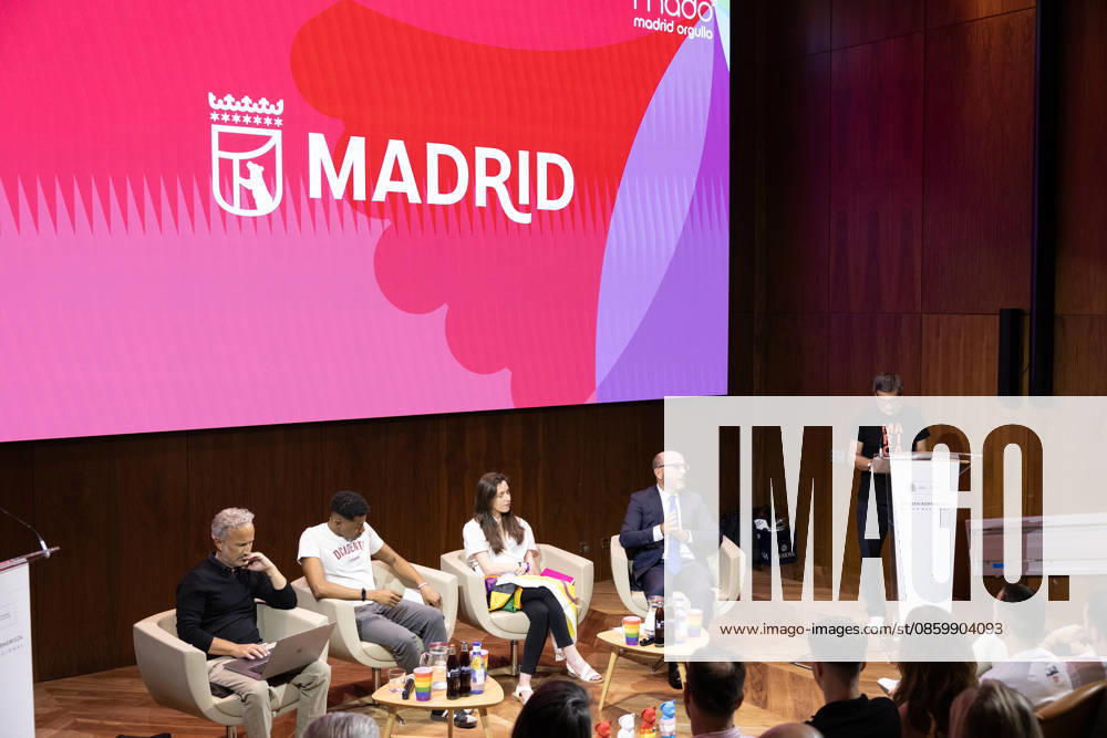 Presentation of the Official Program for MADO 2026 José Fernández Sánchez 2d, the delegate for the Department of Social Policies, Family, and Equality of the Madrid City Council, during the official presentation of the official program for MADO 2026, at the Thyssen-Bornemisza National Museum on June 24, 2026, in Madrid, Spain. The full lineup of stages, free concerts, guest artists, and cultural activities that will mark this year’s LGBTIQ Pride festivities has been officially unveiled. JUNE 24, 2026 Jesús Hellí Madrid, Madrid, Spain,detected_source_language