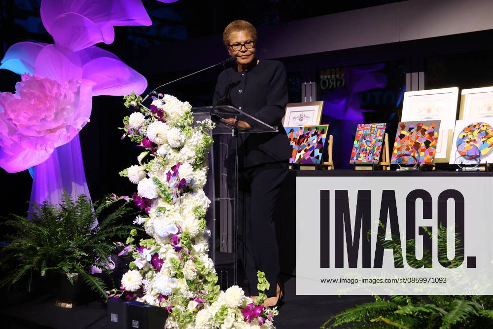 Los Angeles Ca June 24: Mayor Karen Bass at the 2026 LAUL Awards on June 24, 2026 Credit: USA - ZUMAa123 20260624_zaa_a123_014