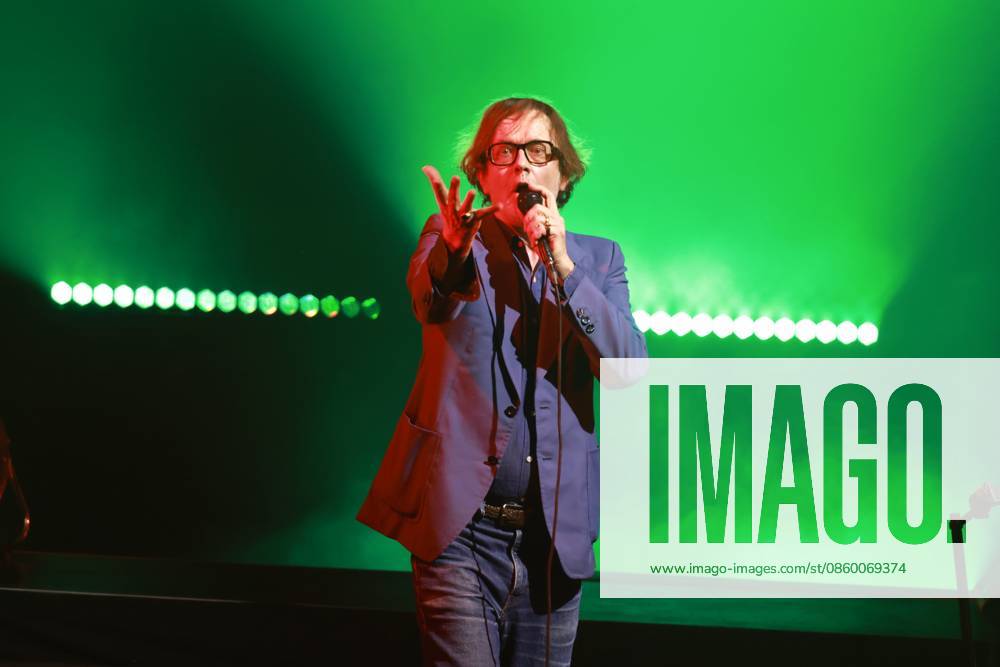 Pulp, singer Jarvis Cocker, live concert at the Tempodrom, Berlin, music, Britpop, Berlin