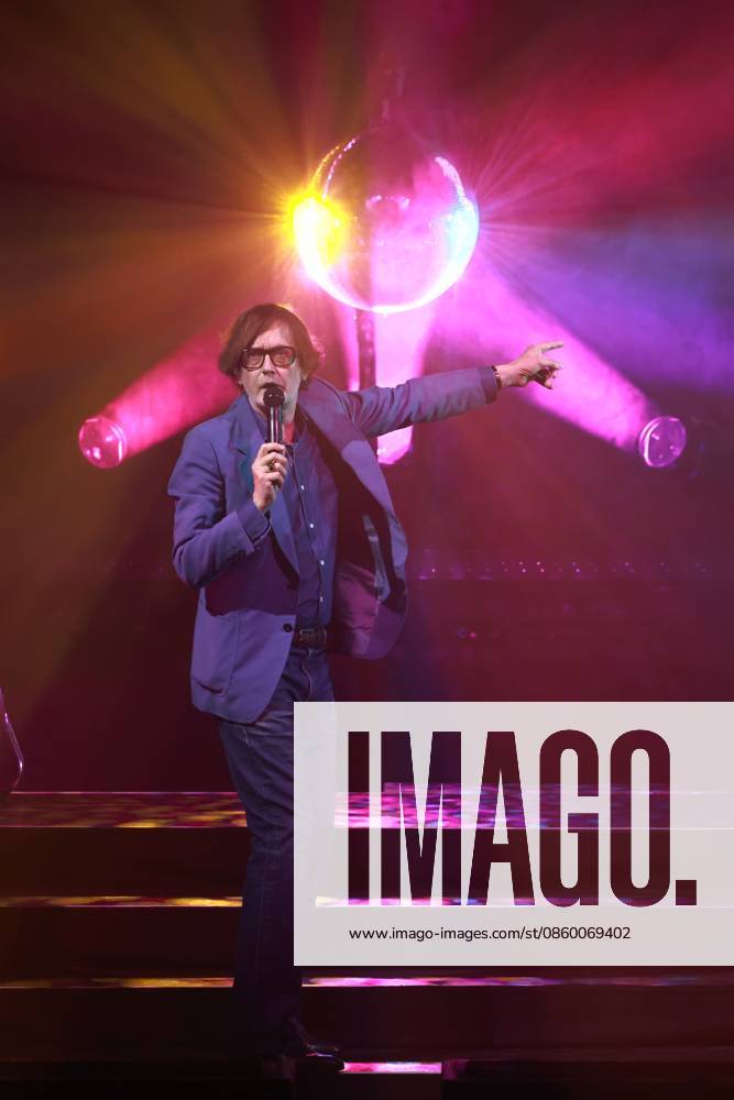 Pulp, singer Jarvis Cocker, live concert at the Tempodrom, Berlin, music, Britpop, Berlin