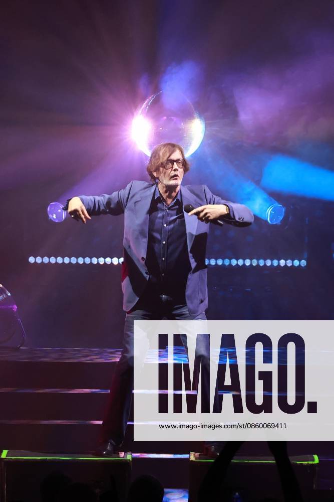 Pulp, singer Jarvis Cocker, live concert at the Tempodrom, Berlin, music, Britpop, Berlin
