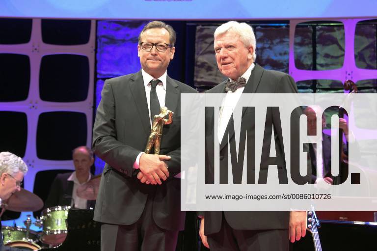 Matthias Brandt and Volker Bouffier at the 29th presentation of the Hessian Film and Cinema Prize in the Alte Oper Frankfurt 12 10 2018 Foto:xF.xFuturexImage
