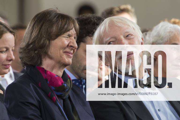The cultural scientists Aleida 71 and Jan Assmann 80 have received the Peace Prize of the German Book Trade on Sunday 14 10 18 in the Paulskirche in Frankfurt Photo See epd News from the 14 10 18 Peace Prize awarded to Aleida and Jan Assmann