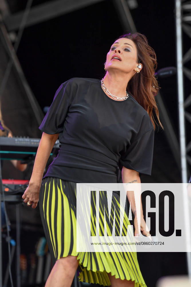Kingsholm Summer Season at Gloucester RFU Stadium, Sunday 28TH June 2026 Natalie Imbruglia performs at Kingsholm Summer Season at Gloucester RFU Stadium on Sunday 28 June 2026, Credit:Jules Annan Avalon England