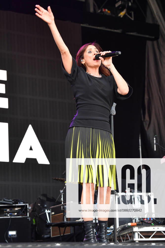 Kingsholm Summer Season at Gloucester RFU Stadium, Sunday 28TH June 2026 Natalie Imbruglia performs at Kingsholm Summer Season at Gloucester RFU Stadium on Sunday 28 June 2026, Credit:Jules Annan Avalon England