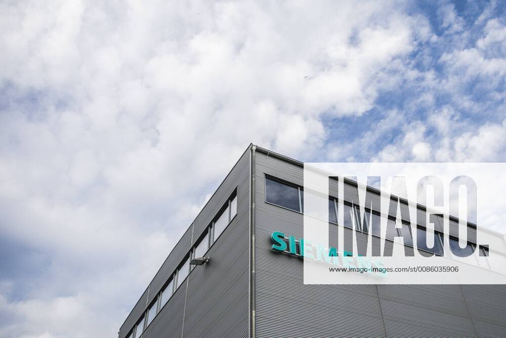 Lettering of the company Siemens recorded at the steam turbine plant in Goerlitz 15 10 2018 Goerlitz Germany