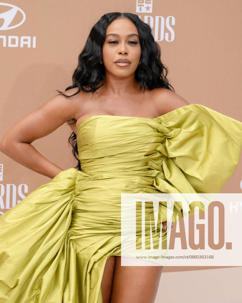 American actress and dancer DOMINIQUE PERRY, 38, attends the 2026 BET Awards: Red Carpet. Los Angeles USA - ZUMAb173 20260628_aap_b173_307