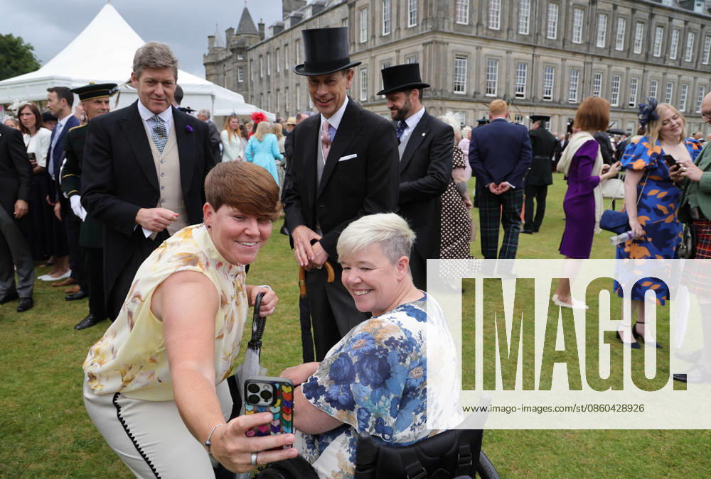 King visits Scotland for Holyrood Week, 30 June 2026 The Duke of Edinburgh has a selfie taken with guests during a Garden Party in the gardens of the Palace of Holyroodhouse in Edinburgh, as part of the King s visit to Scotland for Holyrood Week. Picture date: Tuesday June 30, 2026., Credit:Steve Welsh PA ROTA - B68 Avalon Edinburgh, United Kingdom