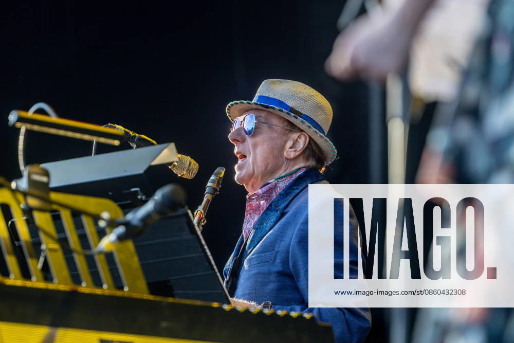 Van Morrison Concert at Noches del Botánico in Madrid. THESE PHOTOGRAPHS MAY BE USED SOLELY FOR INFORMATIONAL AND EDITORIAL PURPOSES AND ONLY IN DIRECT CONNECTION WITH THE EVENT THAT GAVE RISE TO THEM. THE AUTHORIZATION GRANTED FOR THEIR PUBLICATION BY EXILE PRODUCTIONS LIMITED IS VALID FOR SIX MONTHS, THEREFORE, AFTER THIS PERIOD, YOU MUST DELETE THE PHOTOGRAPHS AND NOT USE THEM AGAIN. Singer, songwriter, and musician Van Morrison performs during his concert at Noches del Botánico in Madrid, at the Alfonso XIII Royal Botanical Garden, on June 30, 2026, in Madrid, Spain. June 30, 2026, Madrid, Spain