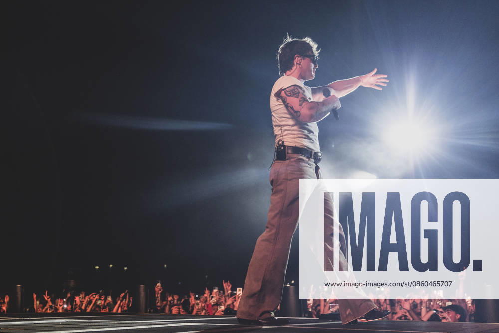 IPA86265579 - Olly will perform the Il Gran Finale Tour on June 30, 2026, at the Ippodromo delle Capannelle in Rome, Italy.