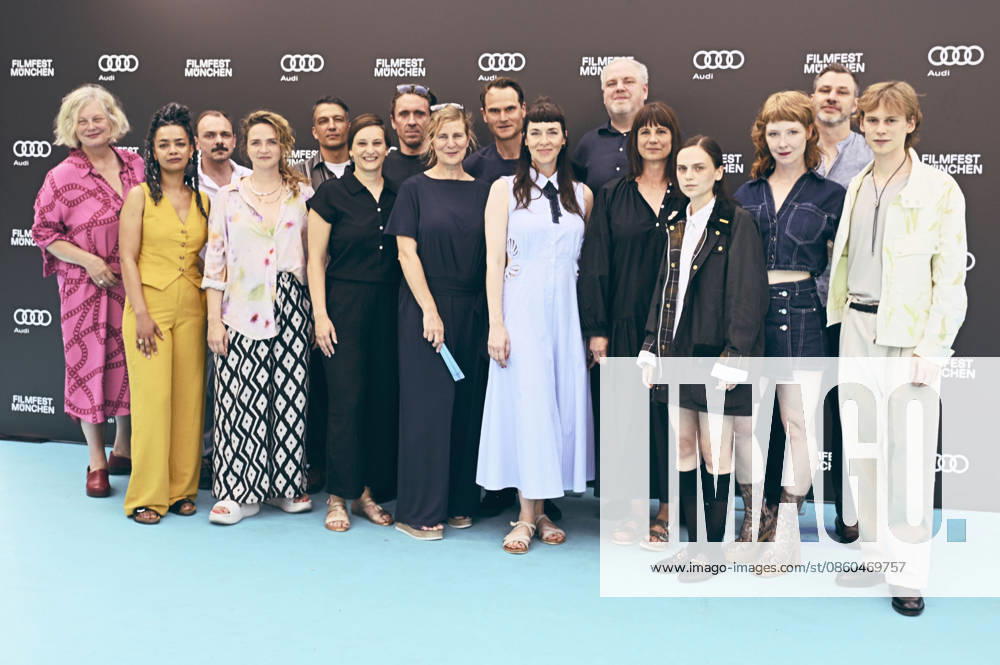 Sithembile Menck, Konstantin Lindhorst, Max Hemmersdorfer, Sarina Radomski, Peter Fieseler, Fabian Hinrichs, Kim Riedle, Mariella Aumann, Dustin Loose, Sarah Bauerett, and Philip Günsch with the cast and crew at the premiere of the ARD film *Chamäleon* at the 43rd Munich Film Festival 2026 at the University of Television and Film Munich, June 30, 2026 Foto:xB.xGillmannx xFuturexImagex chamaeleon_6604