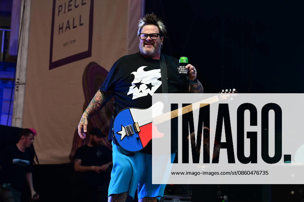 Bowling For Soup performing in Halifax Bowling For Soup performing at The Piece Hall in Halifax Featuring: Jaret Reddick Where: Halifax, United Kingdom When: 30 Jun 2026 Credit: Graham Finney WENN Halifax United Kingdom