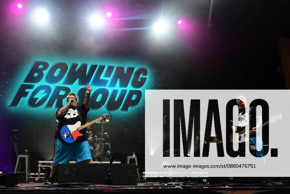Bowling For Soup performing in Halifax Bowling For Soup performing at The Piece Hall in Halifax Featuring: Jaret Reddick, Gary Wiseman, Rob Felicetti Where: Halifax, United Kingdom When: 30 Jun 2026 Credit: Graham Finney WENN Halifax United Kingdom