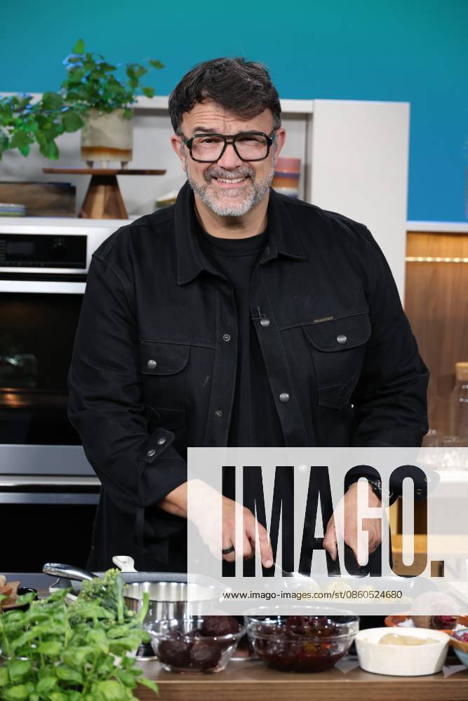 Tarik Rose, chef, TV chef, and restaurant owner, appeared as a guest on the TV show *DAS Rote Sofa*, a live talk show produced by Norddeutscher Rundfunk (NDR); photo op on July 1, 2026, at the NDR television studio in Hamburg-Lokstedt