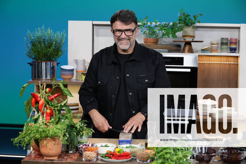 Tarik Rose, chef, TV chef, and restaurant owner, appeared as a guest on the TV show *DAS Rote Sofa*, a live talk show produced by Norddeutscher Rundfunk (NDR); photo op on July 1, 2026, at the NDR television studio in Hamburg-Lokstedt
